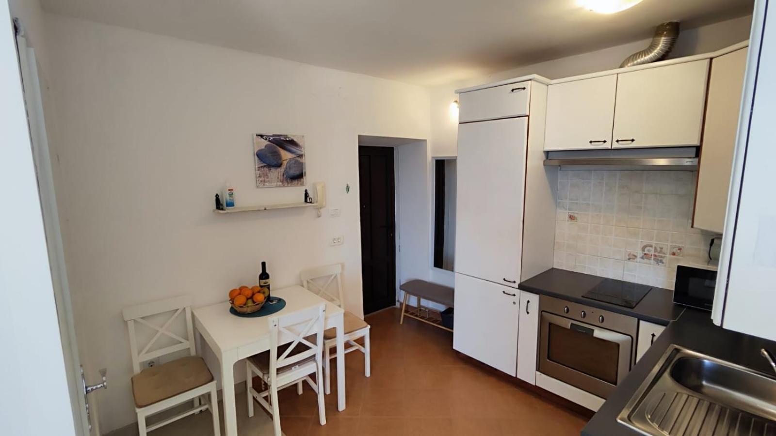 Center Of Rovinj, Sea View Apartment Eksteriør billede